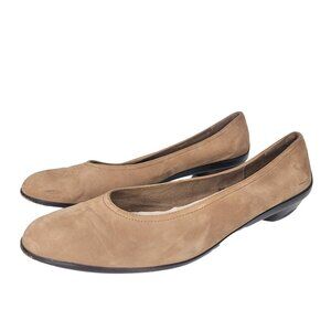 Salvatore Ferragamo Women's Leather & Suede Ballet Flats tan Size 8